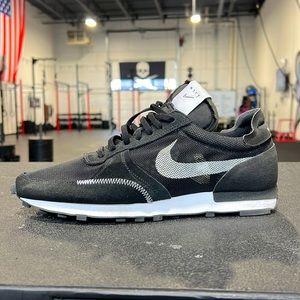 Nike N.354 athletes shoe